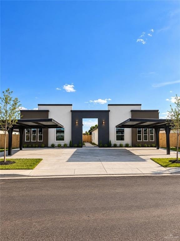 Building Photo - 3710 Hillview Ave