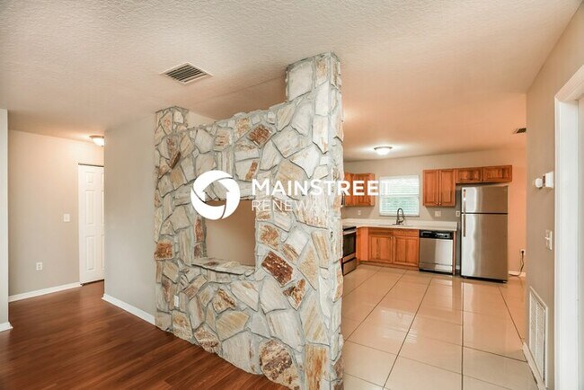Foto del edificio - 3 Bedroom Pet-Friendly Home in Palmetto, F...