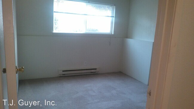 Foto del edificio - 1 br, 1 bath Apartment - 4702 108th Street...