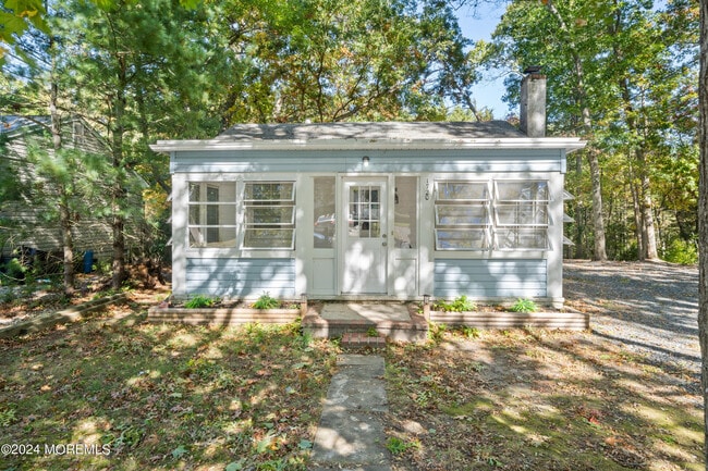 Building Photo - 1720 Serpentine Dr
