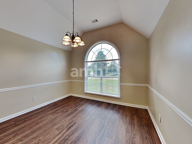 Building Photo - 412 Briarwood Rd