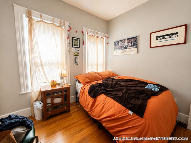 Foto del edificio - 58 Brookside Ave