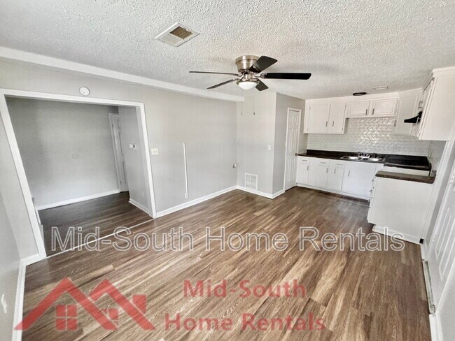 Foto del edificio - 1407 Ferguson Rd