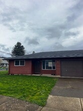 Building Photo - 161 NW Viola St