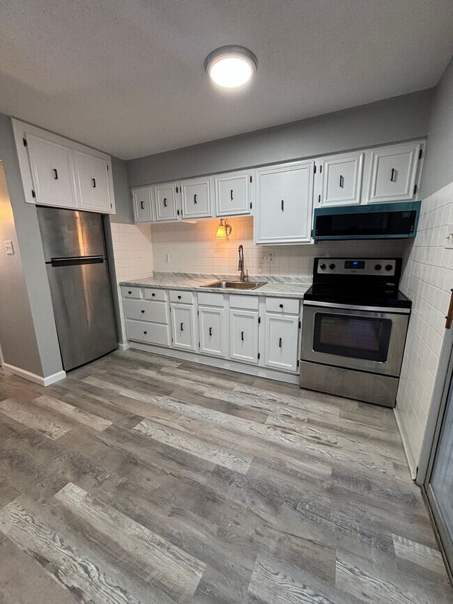 Foto del edificio - 4701 S Pointe Dr