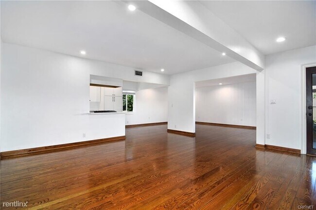 Building Photo - 4 br, 3 bath House - 22601 Miranda St