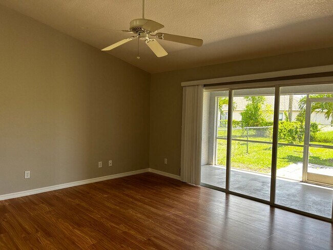 Foto del edificio - 1036 SE 11th St