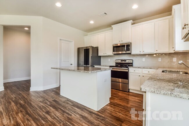 Foto del edificio - 4000 Bella View Ln