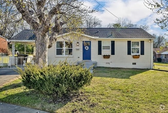 Building Photo - 705 N 5th Ct
