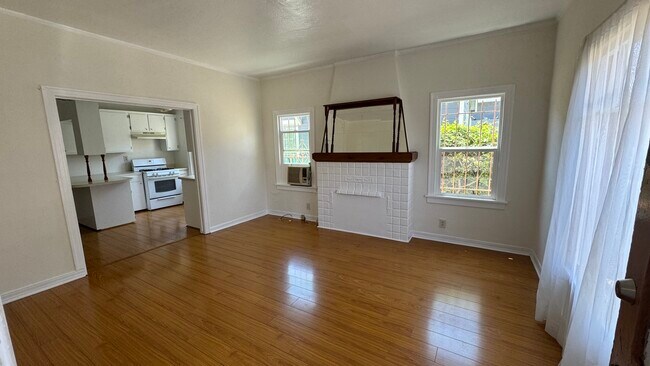 Foto del edificio - 6828 Leland Way