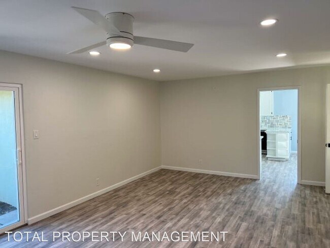 Building Photo - 3 br, 2 bath House - 1485 KOOSER ROAD