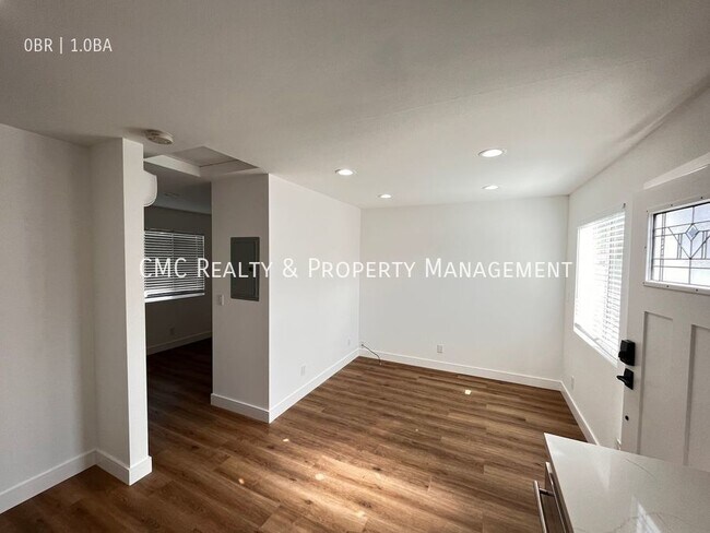 Foto del edificio - Cozy Studio Available Now