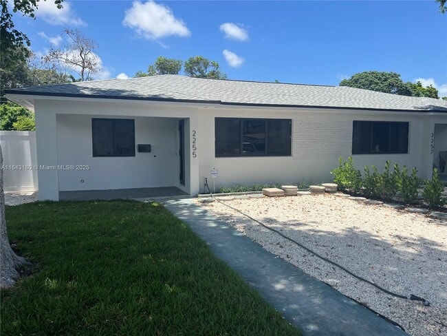 Building Photo - 2255 NE 173rd St
