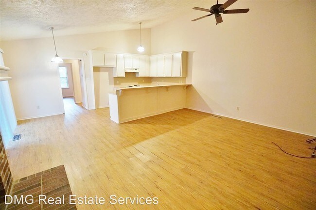 Building Photo - 213 Monticello Rd