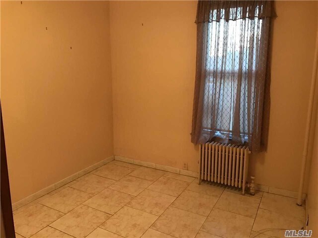 Foto del edificio - 60-20 60th St