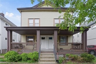 Building Photo - 9615 Larnder Ave