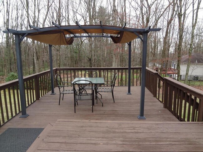 Building Photo - 108 Meriwill Ln