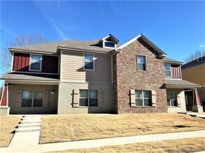 Building Photo - 1348 N Corsica Dr
