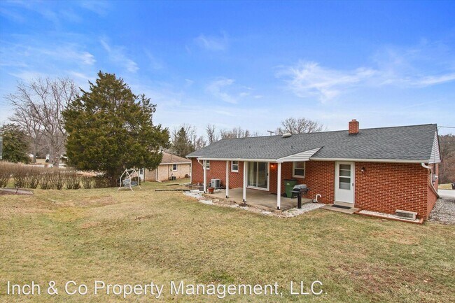 Building Photo - 3 br, 1 bath House - 38 Woodland Drive