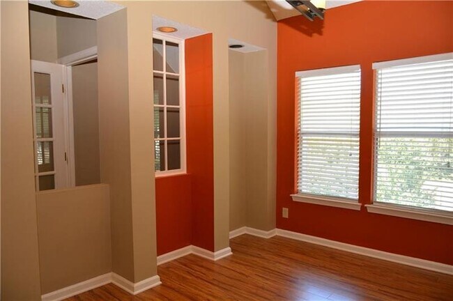 Foto del edificio - 908 Ivy Green Ln SE