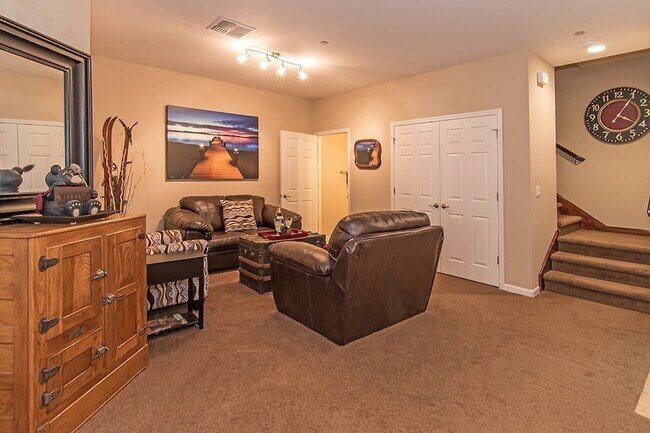 Foto del edificio - 1836 Wind Ranch Rd