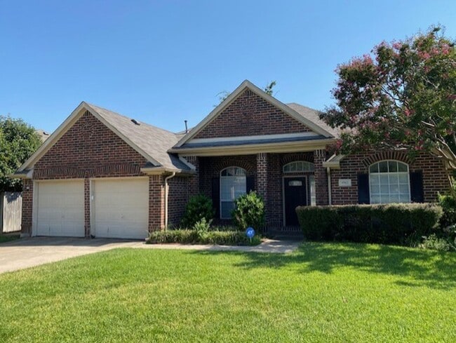 Building Photo - READY NOW! Spacious 4-Bedroom Hulen Bend Home with Open Layout, Gourmet Kitchen & Entertainer’s B...