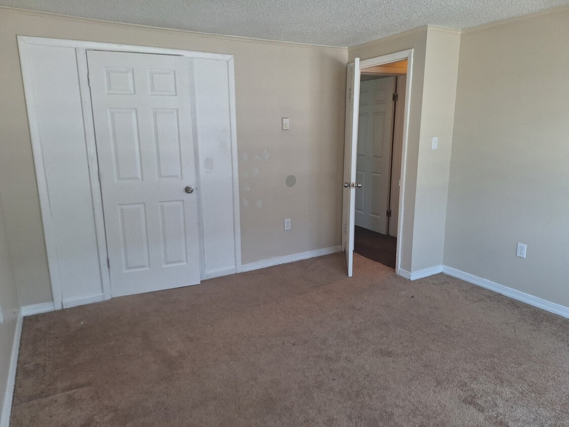 Photo - 101 R Cleveland St (New Bedford, MA)