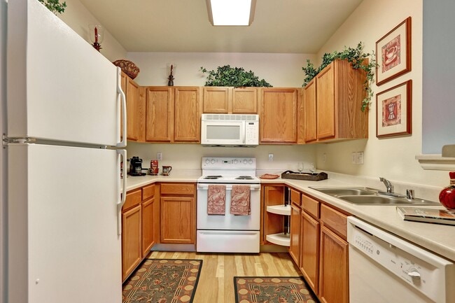 Building Photo - Platte View Landing