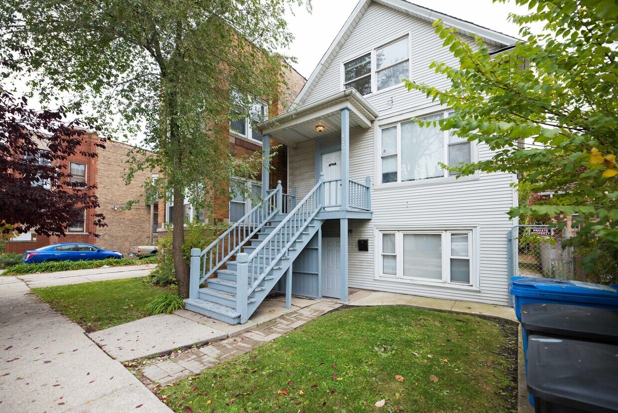 4737 N Lawler Ave Unit 3, Chicago, IL 60630 Condo for Rent in Chicago