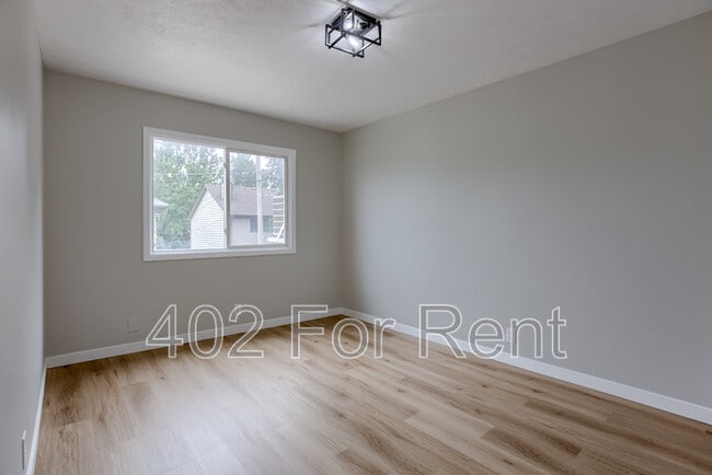 Building Photo - 4715 Davenport St