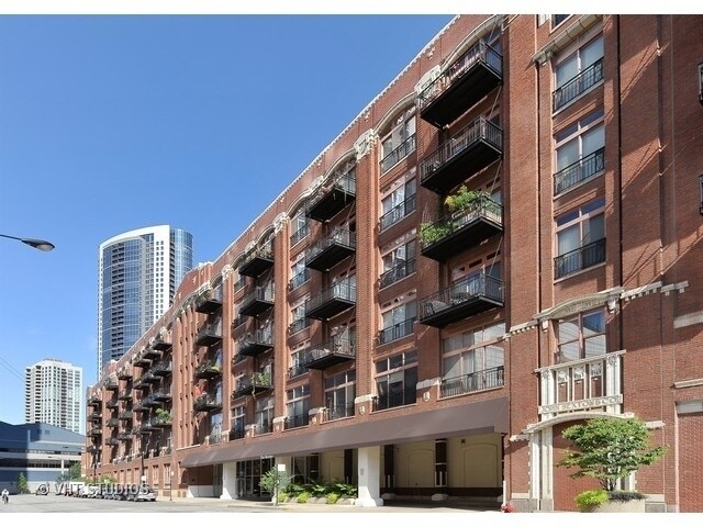 Foto principal - 360 W Illinois St
