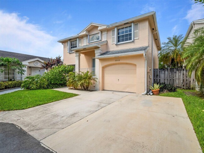 Building Photo - 9908 SW 117th Pl