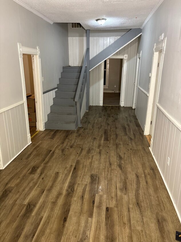 Building Photo - 1001 N Royal St