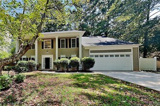 Building Photo - 10035 Feather Sound Ct
