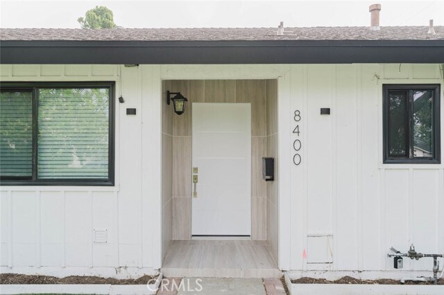Building Photo - 8400 Chimineas Ave