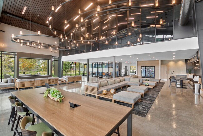 Building Photo - 7962 Belluno Way