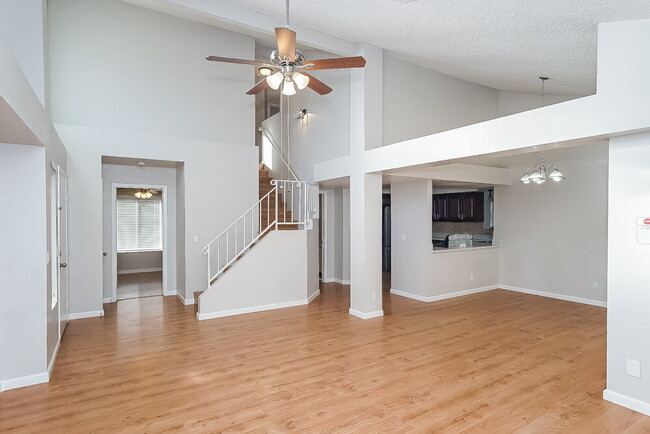 Foto del edificio - 827 Schooner Dr