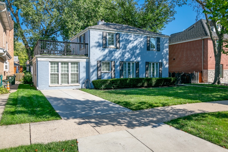 3732 W Columbia Ave, Lincolnwood, IL 60712 House Rental in