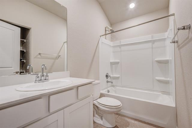 Foto del edificio - 208 Fieldstone Dr