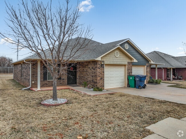 Building Photo - Cross Creek Landing 62+