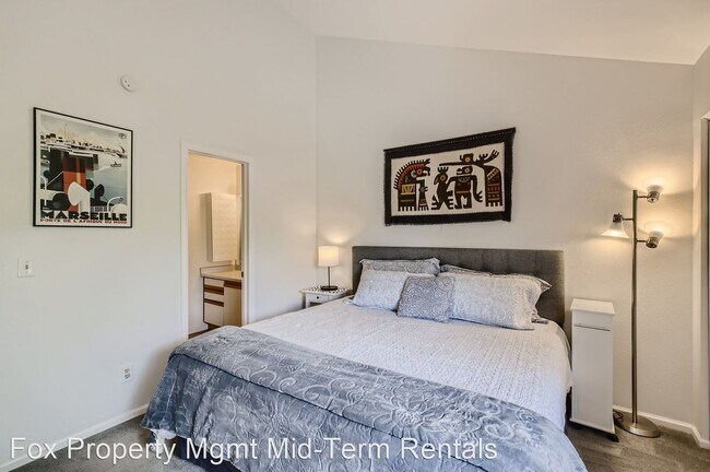 Foto del edificio - 2 br, 2 bath House - 565 Manhattan Dr #202