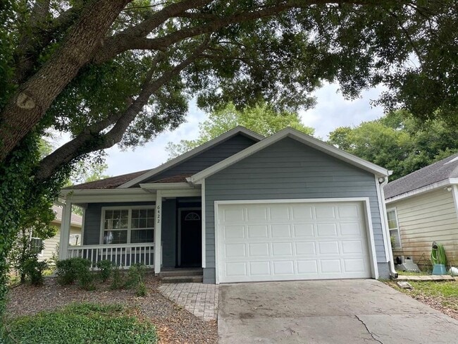 Building Photo - 6422 NW 109th Pl