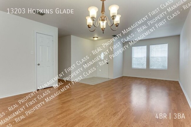 Foto del edificio - 13203 Hopkins Glade