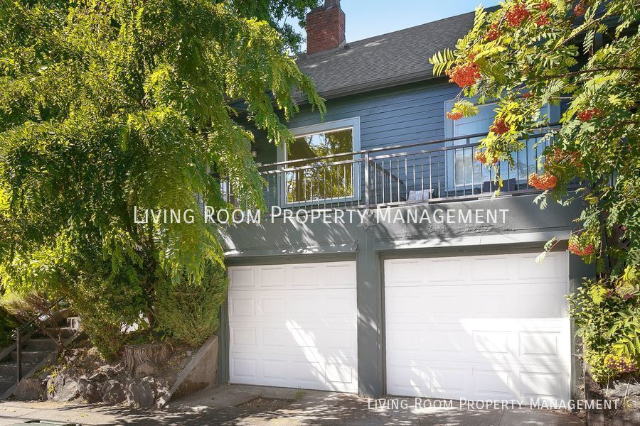 Foto principal - Spacious Buckman Duplex With An Attached G...