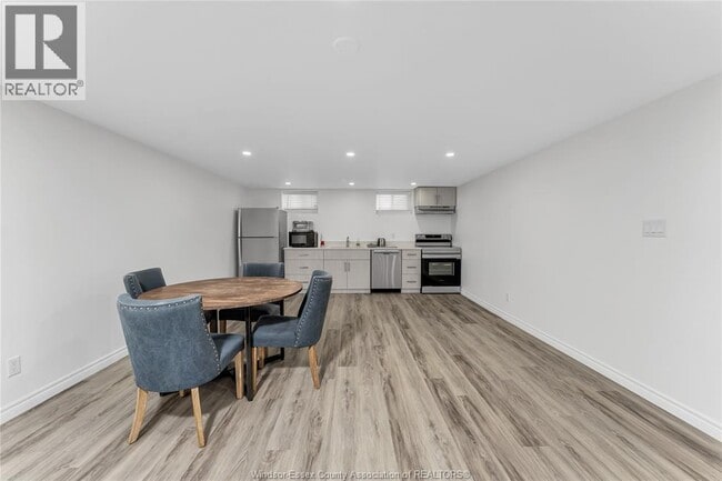 Building Photo - 5120 Iris Pl