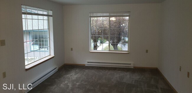 Building Photo - 1 br, 1 bath House - 360 Carter Ave, C-4