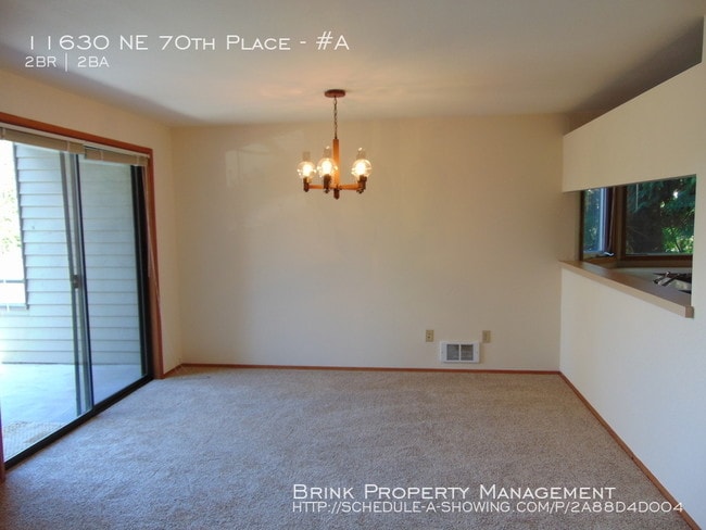 Building Photo - 11630 NE 70th Pl