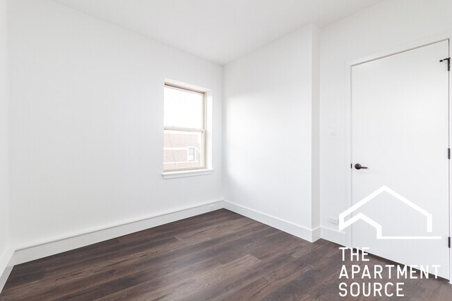 Foto del edificio - 1553 W Hollywood Ave