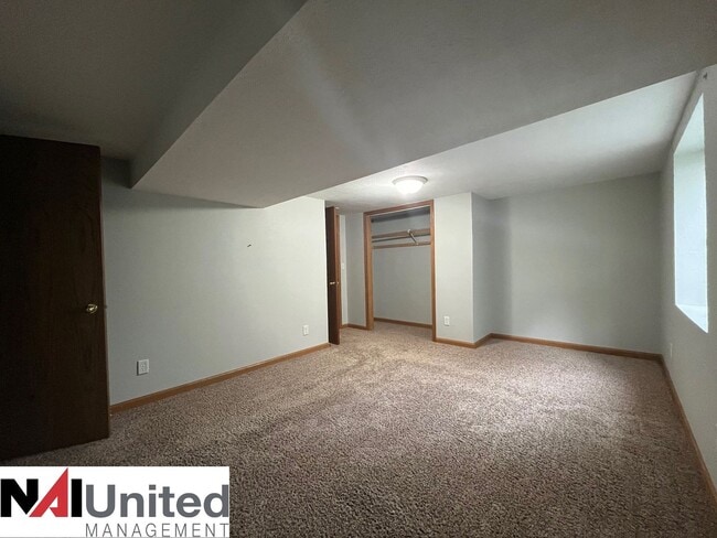 Building Photo - Three bedroom, two bathroom home for rent