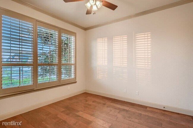 Building Photo - 5 br, 4 bath House - 1003 Cadbury Lane UNIT